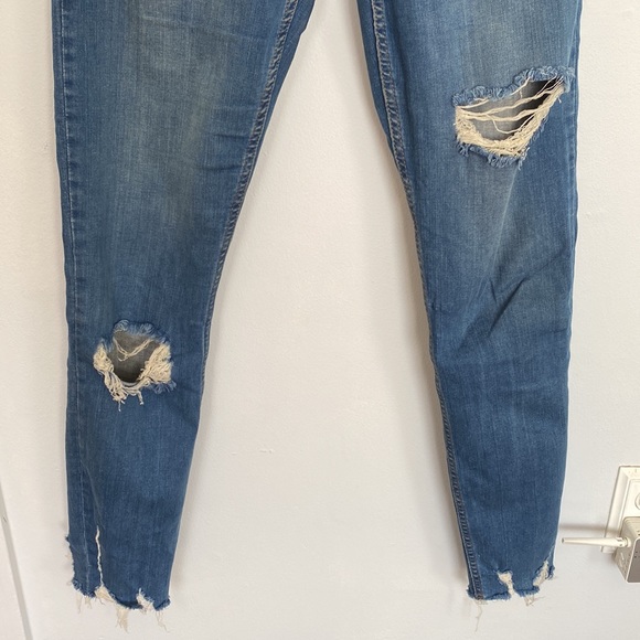 Free People Shark Bite Jeans size 29 L - Picture 6 of 6